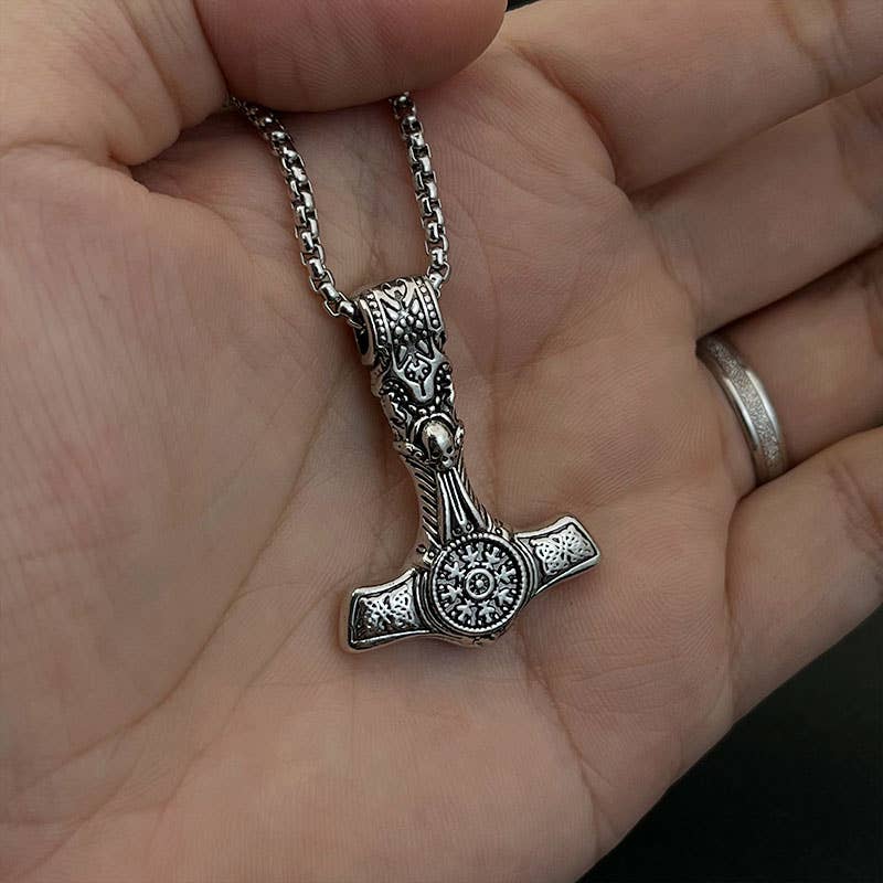 Norse Viking Vintage Odin Quake Pendant Necklace
