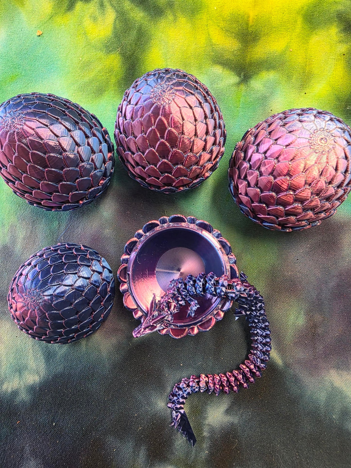 Small 3d Printed Egg with Dragon (Purple)