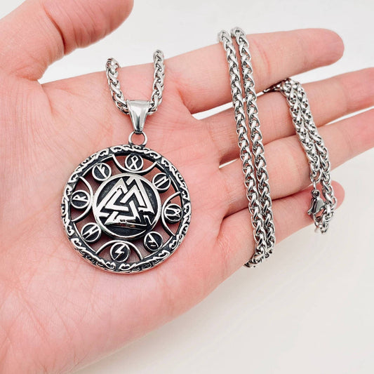 Viking Valknut Round Pendant Necklace