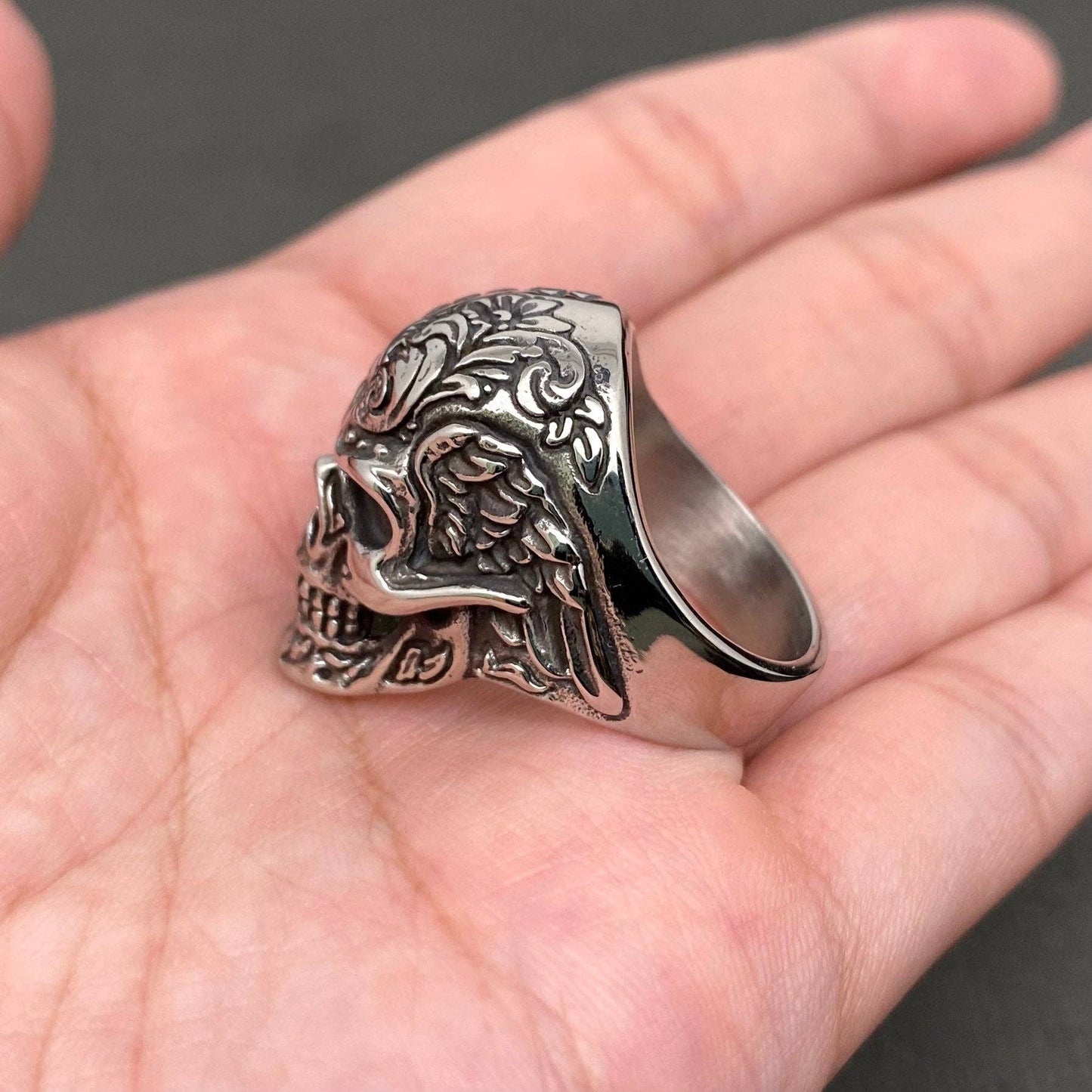 Red Eye Skull Men's Stainless Steel Ring