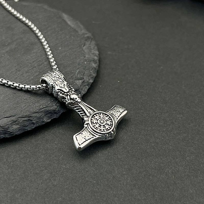 Norse Viking Vintage Odin Quake Pendant Necklace