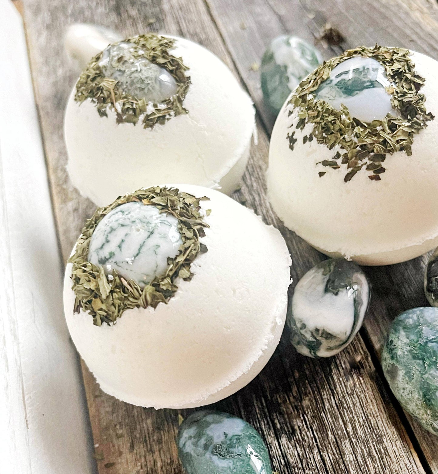 Limited Edition - Moss Agate & Mint Bath Bombs