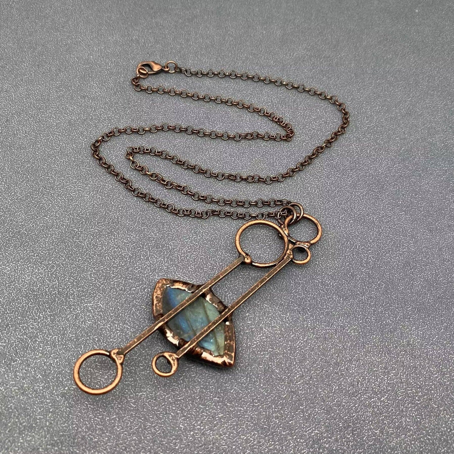 Vintage Style Irregular Anemousite Geometric Pendant Necklace