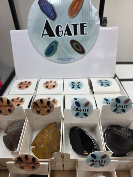 Agates & Arrowheads