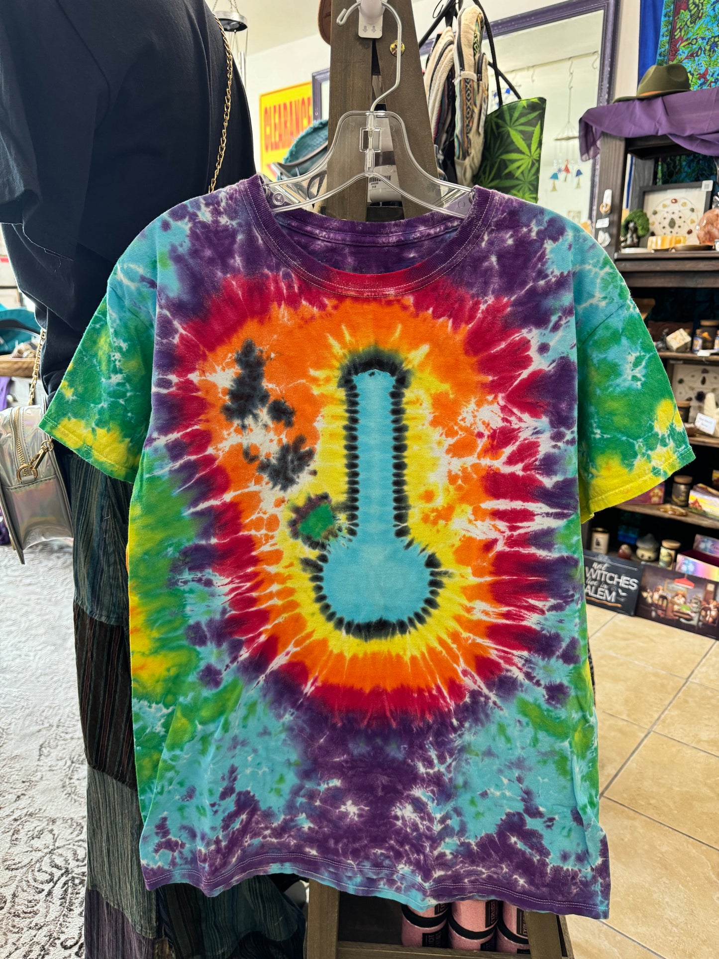 Size Large Tie Dyed Tee Shirt