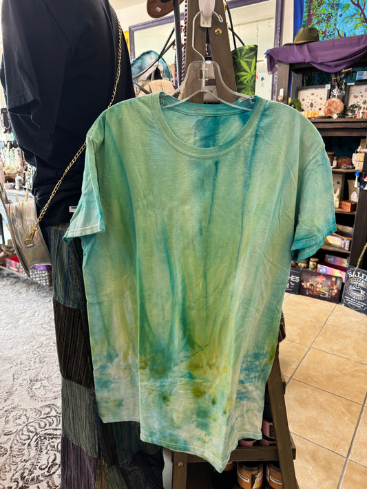 Size Large Tie Dyed Tee Shirt