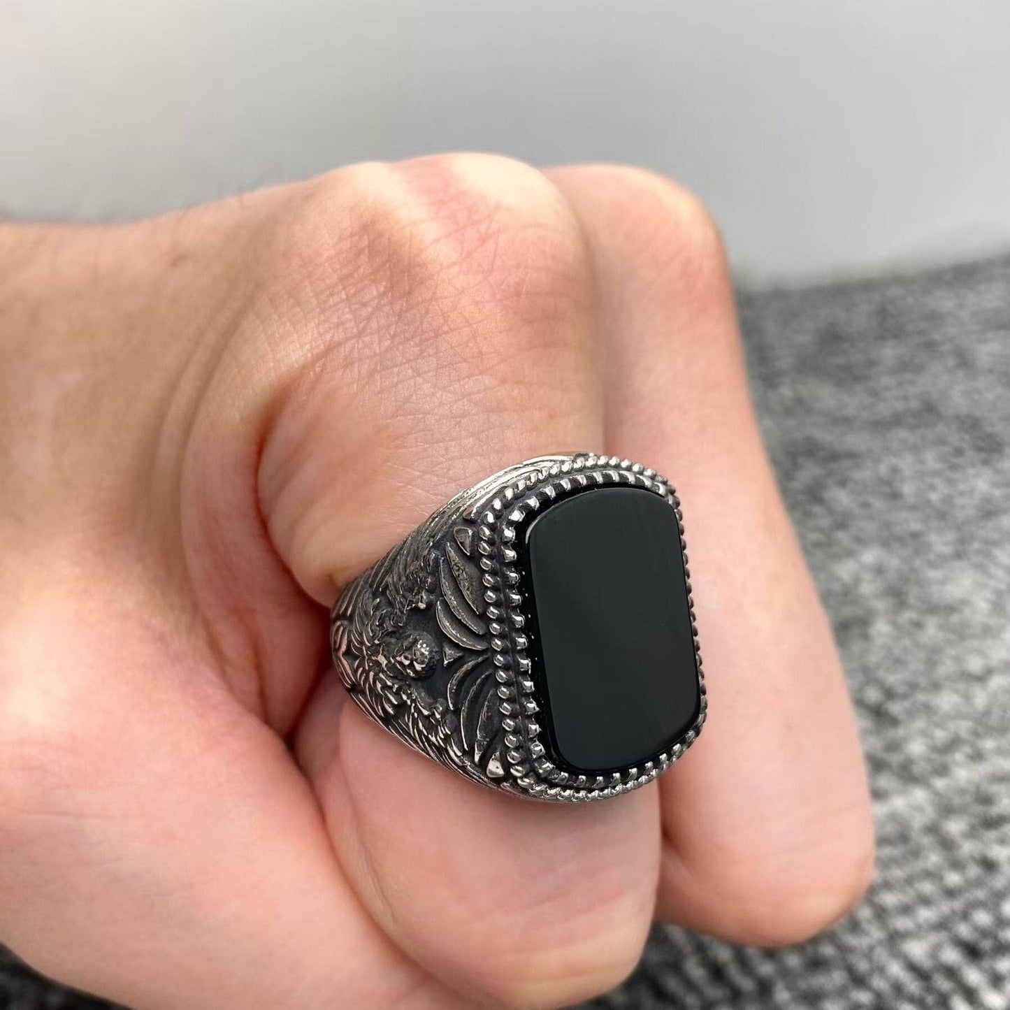 Inlaid Black Agate Stainless Steel Carved Ring