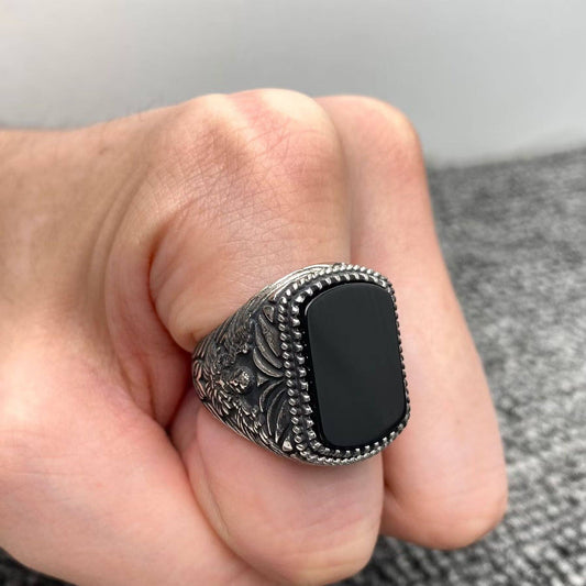 Inlaid Black Agate Stainless Steel Carved Ring