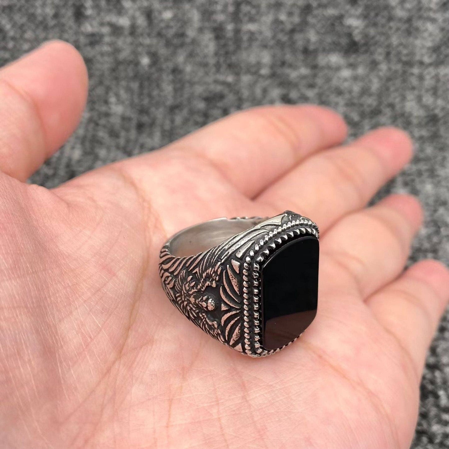 Inlaid Black Agate Stainless Steel Carved Ring