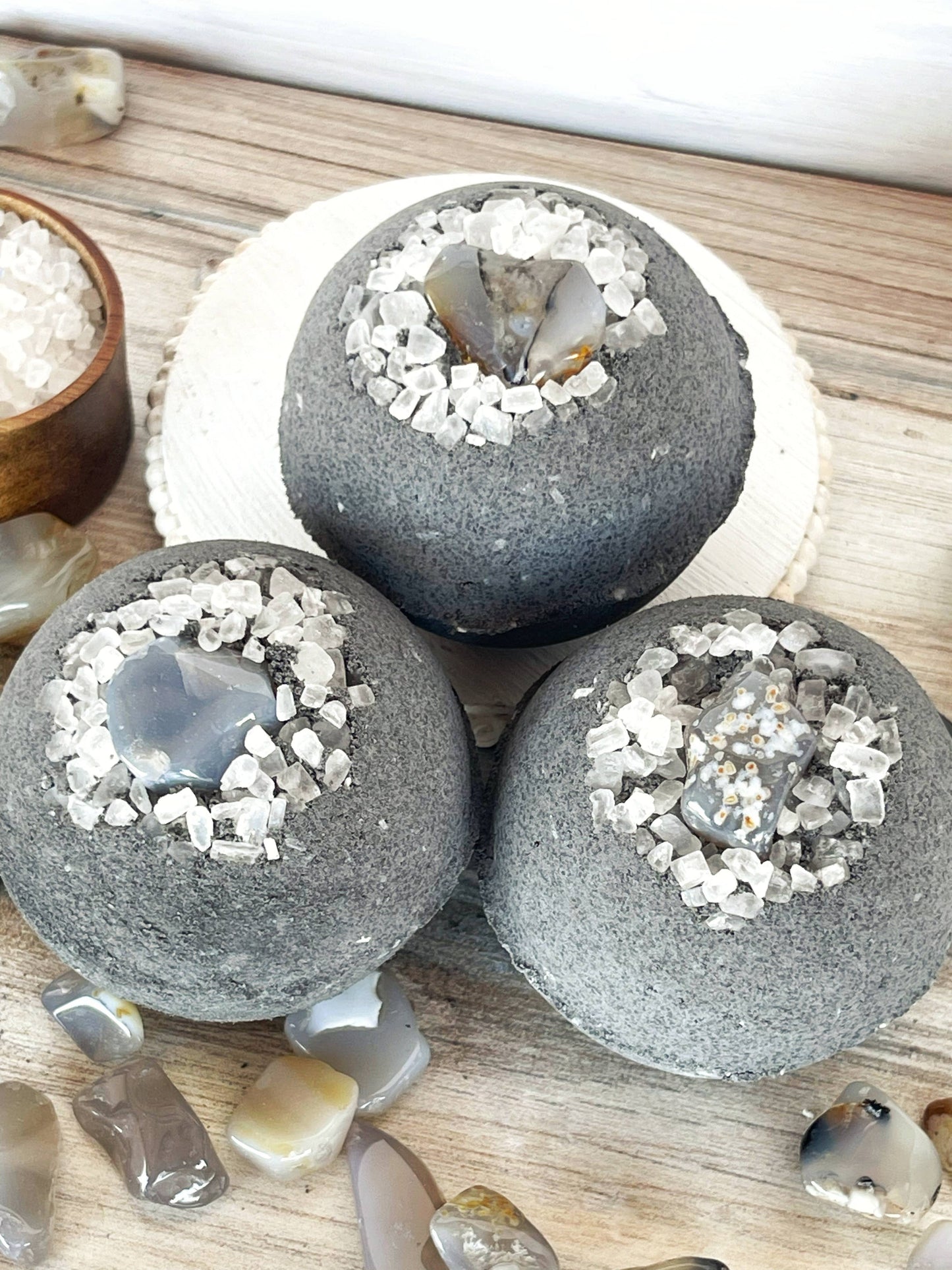 Activated Charcoal, Agate & Coarse Sea Salt Bath Bomb